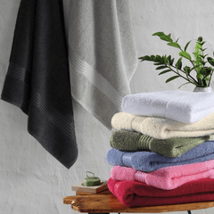 Toalha de Rosto Dohler Prisma Lisa 50cm x 80cm Preta